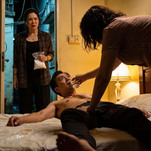 Thuê chị hàng xóm sang chăm chồng bị bại liệt mỗi đêm trả 500 nghìn và điều kinh hoàng..