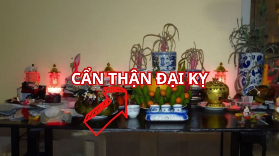 Vì sao nhiều người đặt tiền thật lên thắp hương, điều đó có nên không? Nhiều người sẽ giật mình khi biết điều này