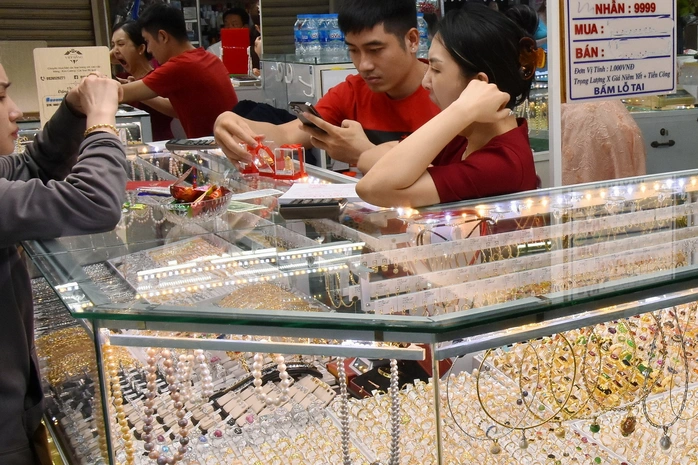 Giá vàng hôm nay 16/1